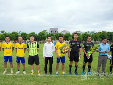 Giải bóng đá tranh Cúp Đồng hồ Chữ Tín Orient - 46 Lê Hồng Phong