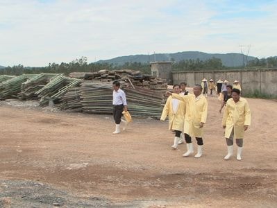 Kiểm tra môi trường tại Công ty thức ăn chăn nuôi Thái Dương