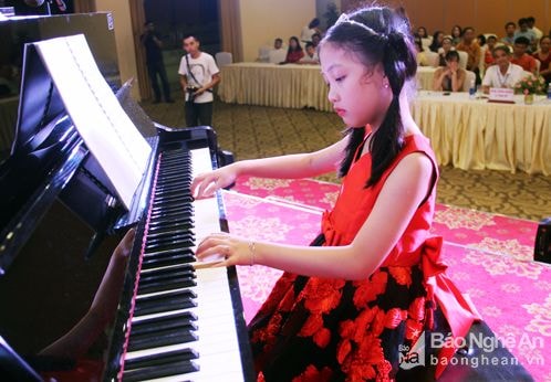 Ấn tượng đêm Gala Little Wings tại thành phố Vinh