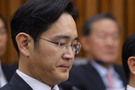 Công tố viên Hàn Quốc đề nghị kết án người thừa kế Samsung 12 năm tù