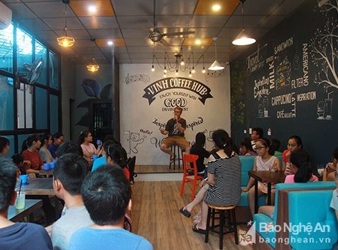 Chàng rể người Mỹ mở câu lạc bộ Tiếng Anh miễn phí ở thành Vinh