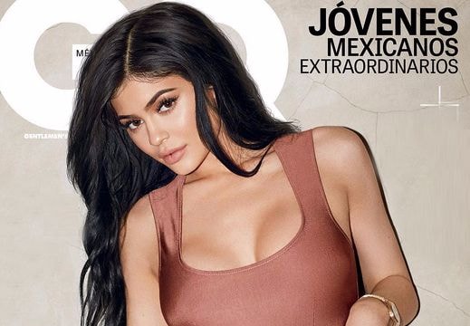 Nóng bỏng tuổi 20 của cô em út 'nhà Kim'