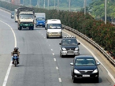 10 điều 'nằm lòng' khi lái xe trên đường cao tốc