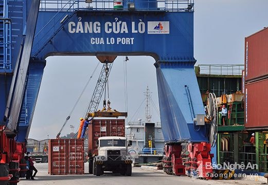 7 tháng, gần 2 triệu tấn hàng thông qua cảng Cửa Lò