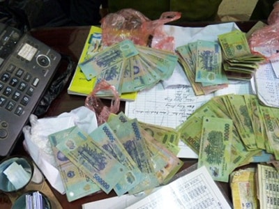 Nữ Bí thư Đảng ủy phường bị điều tra tổ chức đường dây đánh bạc