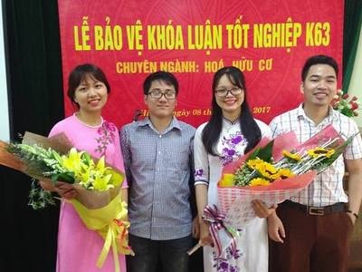 Thầy giáo trẻ Trường chuyên Phan Bội Châu: 'Điểm kém quá đừng vào sư phạm'