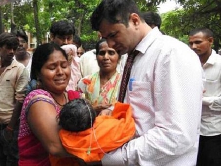 Ấn Độ: 60 trẻ em chết ở bệnh viện công trong 5 ngày