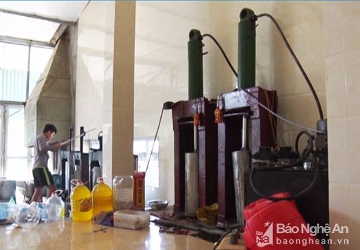 Hưng Xuân thịnh nghề ép dầu