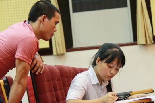 Thủ tục nhập học: Thí sinh không cần xác nhận sơ yếu lý lịch