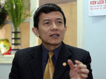 'Bộ Chính trị thêm một lần khẳng định quyết tâm làm trong sạch cán bộ'