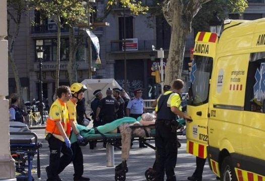 Nạn nhân nằm la liệt tại hiện trường đâm xe khủng bố ở Tây Ban Nha