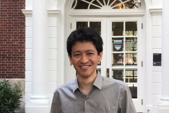 Cháu nội ông Lý Quang Diệu rời Singapore vì sợ bị bắt