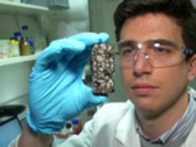 Thụy Sĩ tạo ra công nghệ tiêu diệt ổ gà