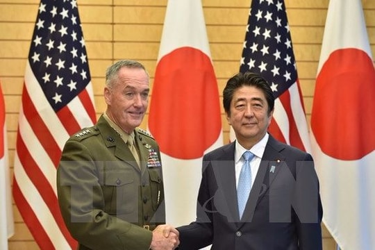 Thủ tướng Nhật Bản thảo luận với Tướng Mỹ về vấn đề Triều Tiên
