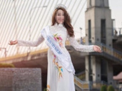 Hoa khôi bán dâm đăng quang ở cuộc thi trái phép