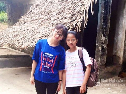 Bạn đọc báo Nghệ An ủng hộ, giúp nữ sinh nghèo viết tiếp ước mơ đến trường