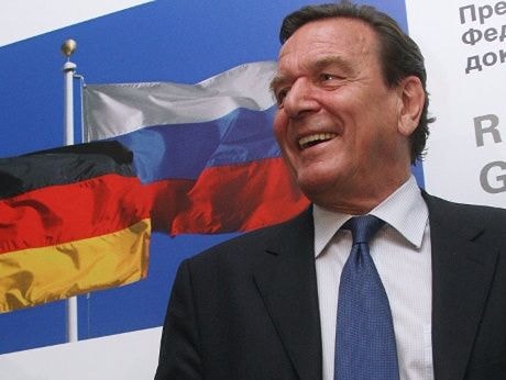 Cựu Thủ tướng Đức bị cáo buộc là 'lính đánh thuê' của Nga