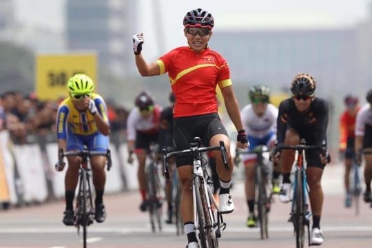 SEA Games 29: Cua-rơ Nguyễn Thị Thật đoạt HCV, kiếm thủ Nguyễn Xuân Lợi vào bán kết