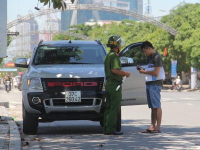 Một ngày với Đội phản ứng nhanh trật tự đô thị TP Vinh