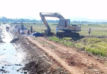 Bị điện giật tử vong khi bơm nước làm kênh thủy lợi