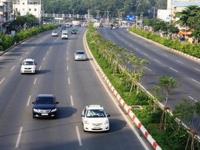 Cách quay đầu xe ô tô hiệu quả