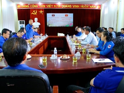 Hoạt động tình nguyện của sinh viên Nghệ An có ý nghĩa đặc biệt với nhân dân Lào