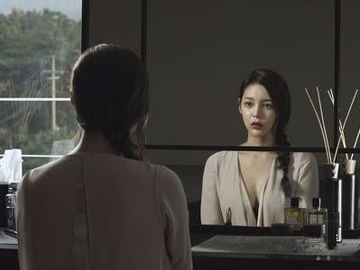 Một bức tranh khiến phụ nữ ngậm ngùi, đàn ông phải trầm ngâm