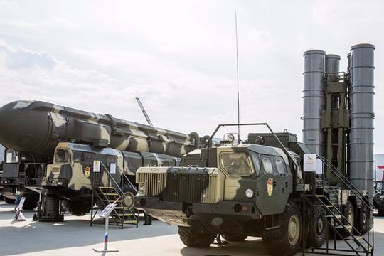 Dàn khí tài tối tân tại triển lãm quân sự lớn nhất của Nga