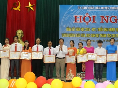 Tương Dương triển khai nhiệm vụ năm học 2017- 2018
