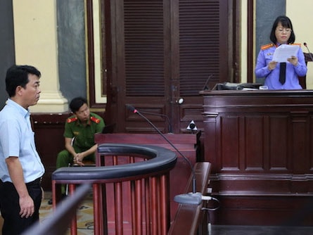 Thủ tướng yêu cầu báo cáo vụ VN Pharma nhập thuốc ung thư giả