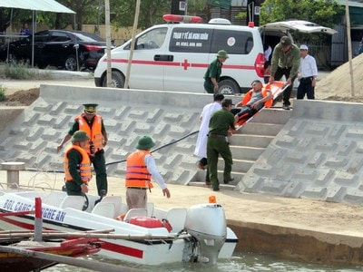 Diễn tập phòng chống thiên tai và cứu nạn ở cảng cá lớn nhất Nghệ An