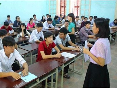 Giảng viên nào được miễn thi Ngoại ngữ và Tin học khi thăng hạng?