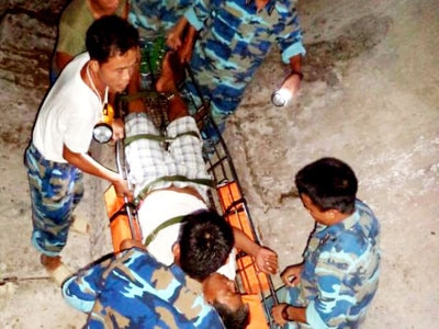 Cứu sống ngư dân nguy kịch ở Trường Sa