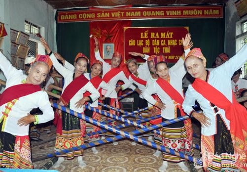 Ra mắt CLB Dân ca - Nhạc cụ dân tộc Thái