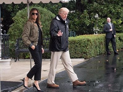 Phu nhân Tổng thống Mỹ hứng chỉ trích vì đi giày cao gót thăm vùng bão