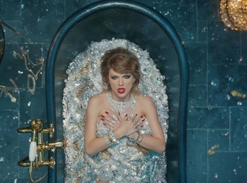 Bồn tắm chứa đầy kim cương của Taylor Swift là thật hay giả?