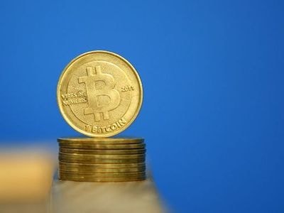 Cơn sốt nhập 'trâu cày' đào tiền ảo