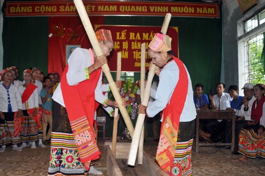 Bản làng miền Tây náo nức đón chờ Tết Độc lập