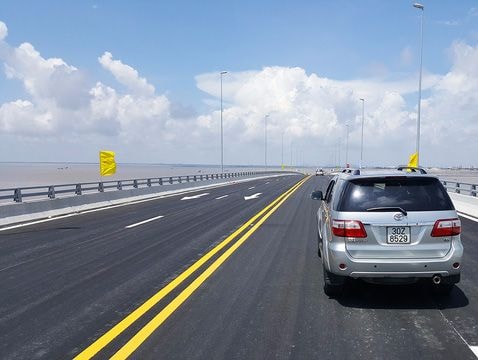 Khánh thành đường cầu vượt biển dài nhất Việt Nam