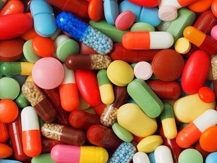 Người Việt chi hàng tỷ USD nhập khẩu thuốc mỗi năm