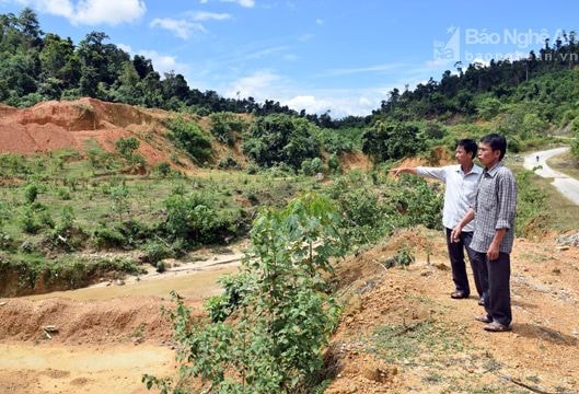 Hết gạo hỗ trợ, bà con tái định cư thủy điện Hủa Na vẫn chưa có đất sản xuất