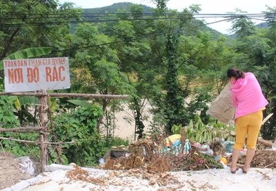 Làng sạch đẹp nhờ hố rác tập trung