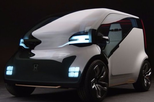 Honda tung 2 mẫu xe điện cạnh tranh với Tesla