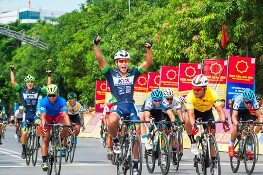 VTV Cup Tôn Hoa Sen: Cua-rơ Hàn Quốc về nhất chặng 4 tại Nghệ An