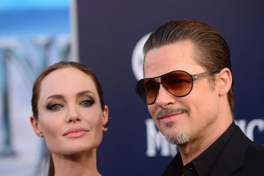 Jolie và Pitt, cuộc chiến PR rực lửa giữa hai kẻ 'yêu nhau'