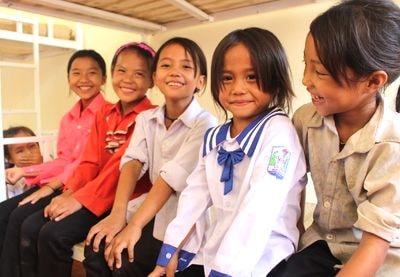 Niềm vui trong nhà bán trú mới của học sinh vùng biên xứ Nghệ