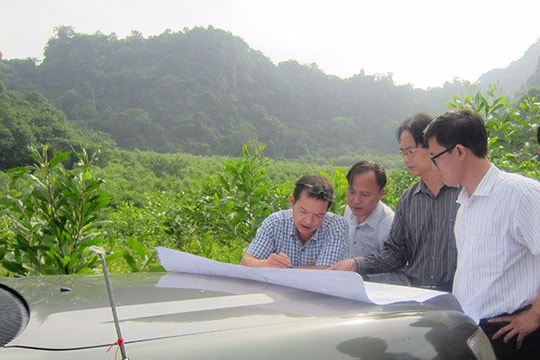 Yêu cầu thu hồi đất lâm trường giao cho người dân sản xuất