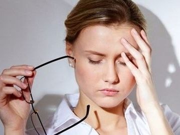 Dân văn phòng dễ mắc rối loạn tiền đình