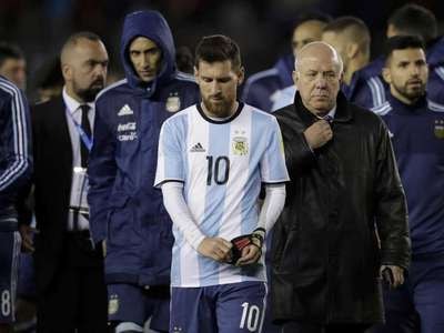 Ai sẽ cứu đội tuyển Argentina?