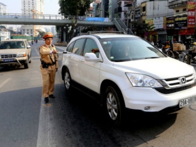 Ôtô đã thế chấp sẽ được ngân hàng cấp lại 'giấy thông hành'